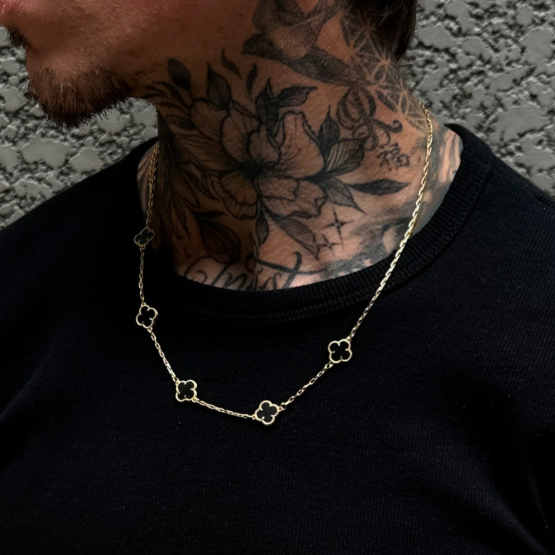 CORRENTE 5 TREVOS BLACK BANHADO A OURO 24K