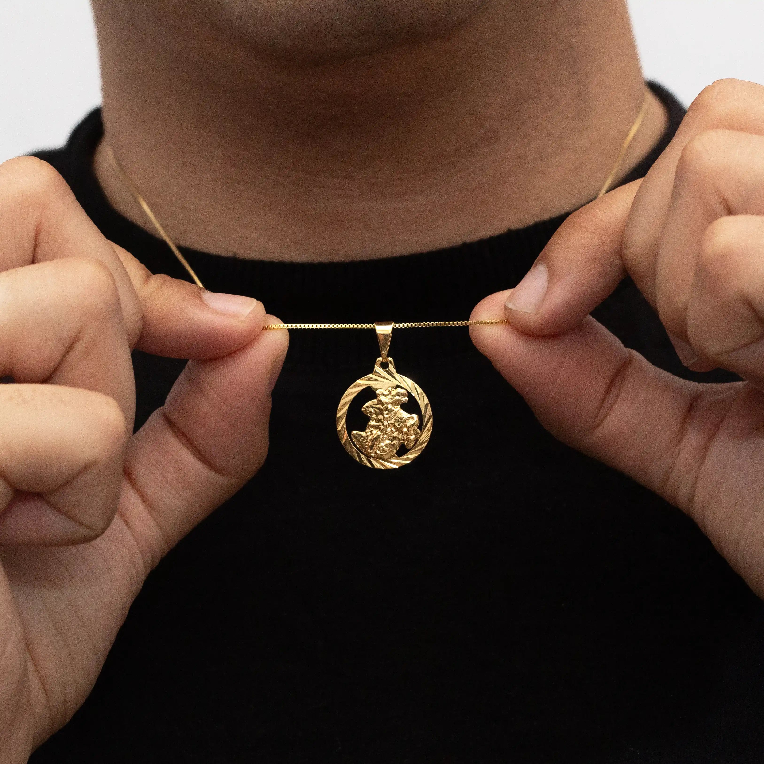 Pingente São Jorge detalhado 20mm Banhado a Ouro 24k