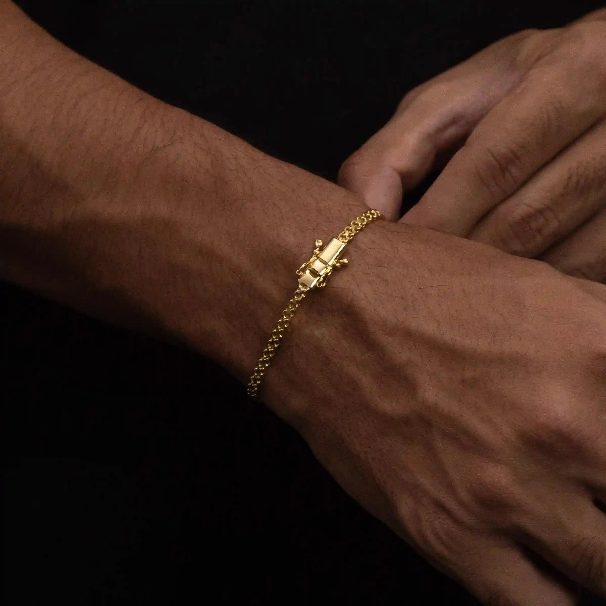 Pulseira Cadeado Duplo 3,5mm Banhado a Ouro 24k