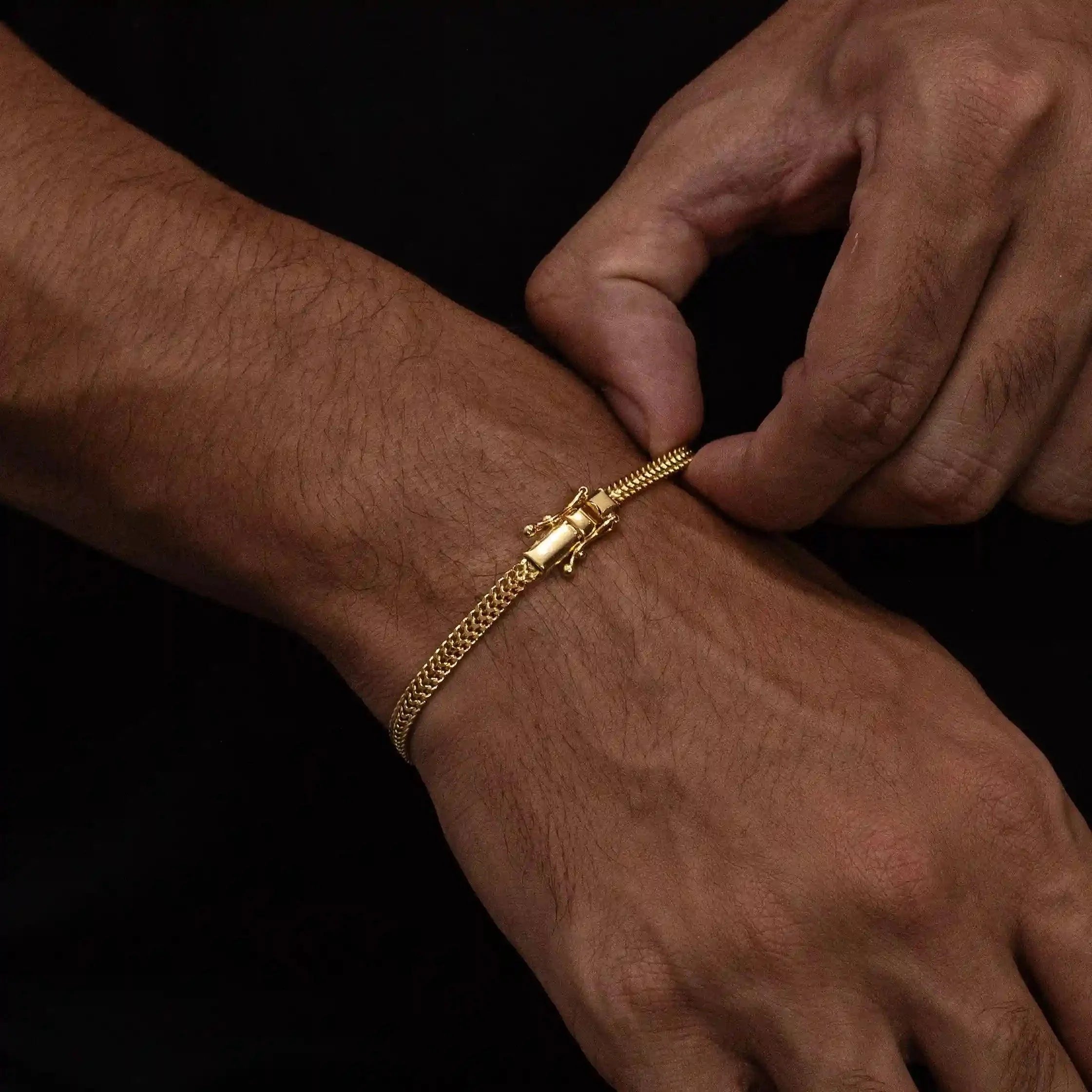 Pulseira Lacraia 4mm Banhado a Ouro 24k