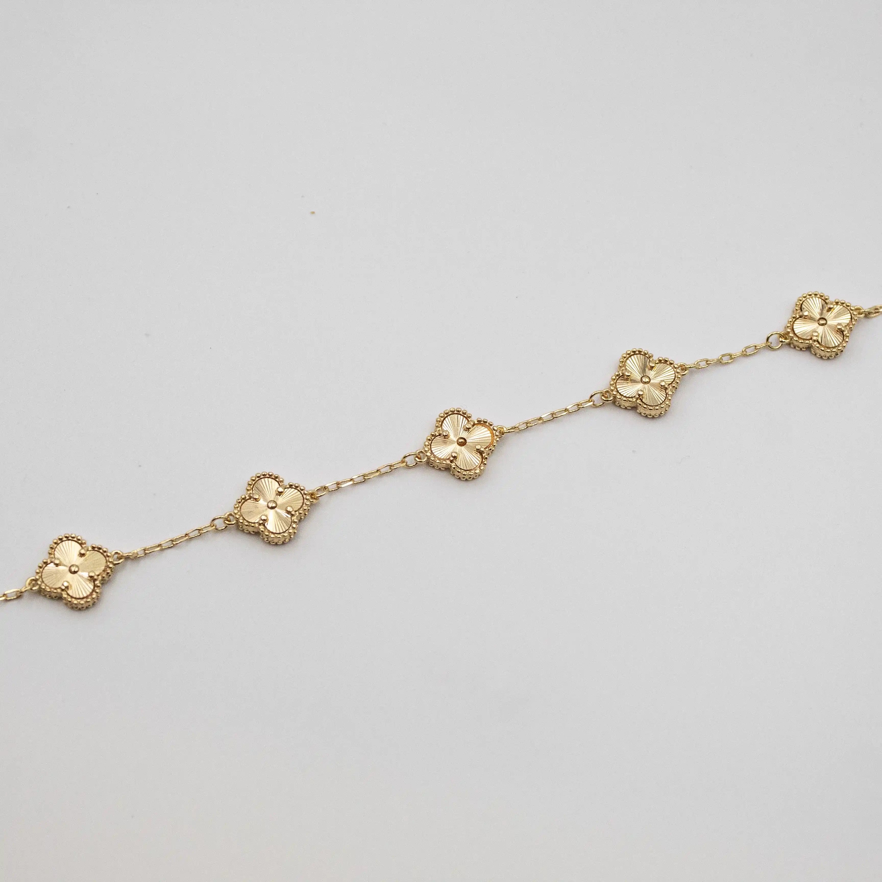 Pulseira Trevo 5 Folhas Vintage Bright Banhado a Ouro 24k