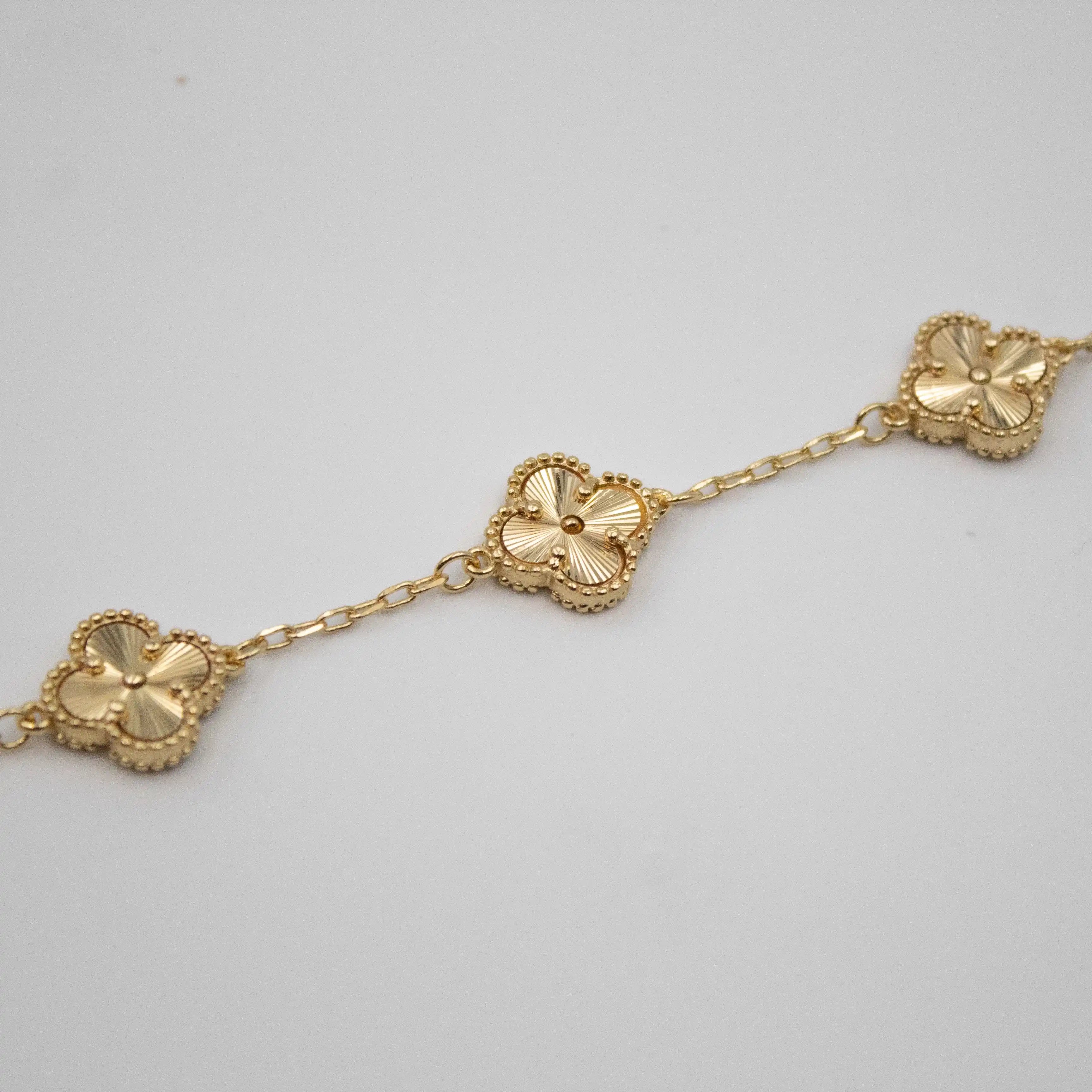 Pulseira Trevo 5 Folhas Vintage Bright Banhado a Ouro 24k